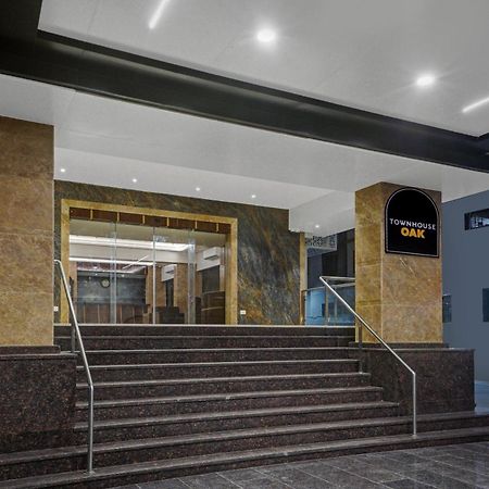 Clubhouse Hotel Raajpath Vadodara Dış mekan fotoğraf